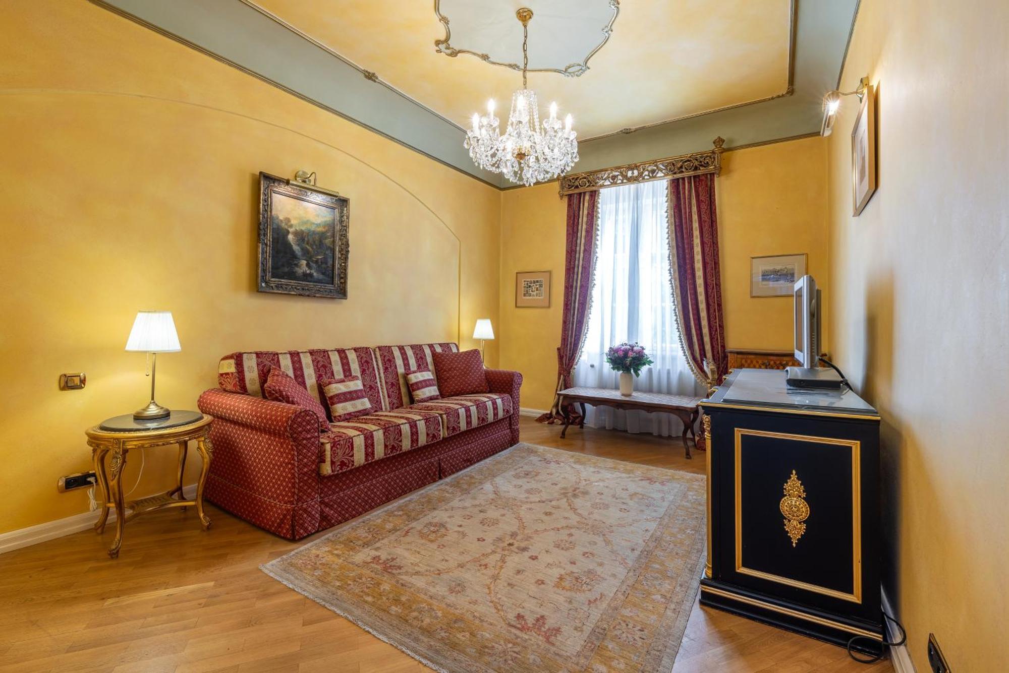 Nosticova Heritage Apartahotel