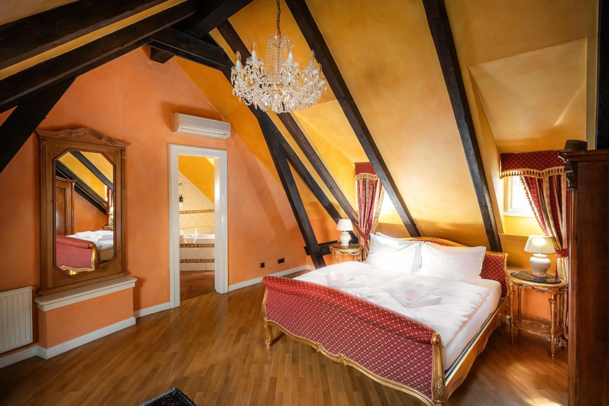 Apartahotel Nosticova Heritage